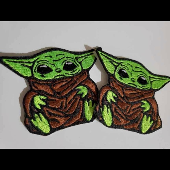 2 Star Wars Mandalorian Baby Yoda patch w/ iron on - Picture 1 of 4